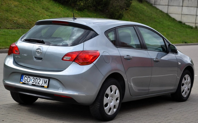 Opel Astra cena 29999 przebieg: 116000, rok produkcji 2014 z Gdańsk małe 781